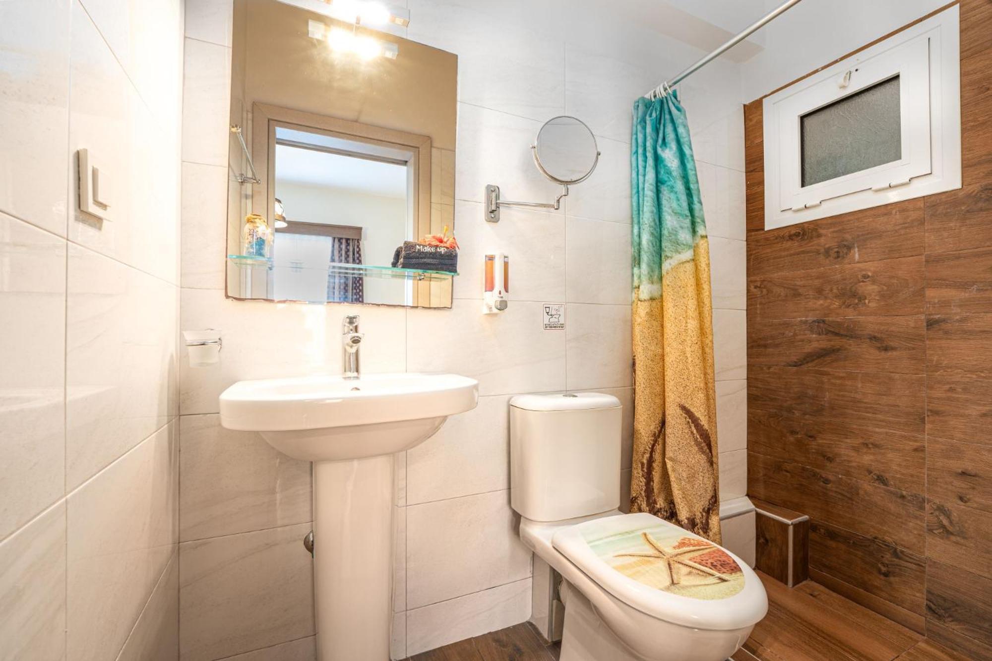 Stathis Beachfront Luxury Rooms Каламакион Номер фото